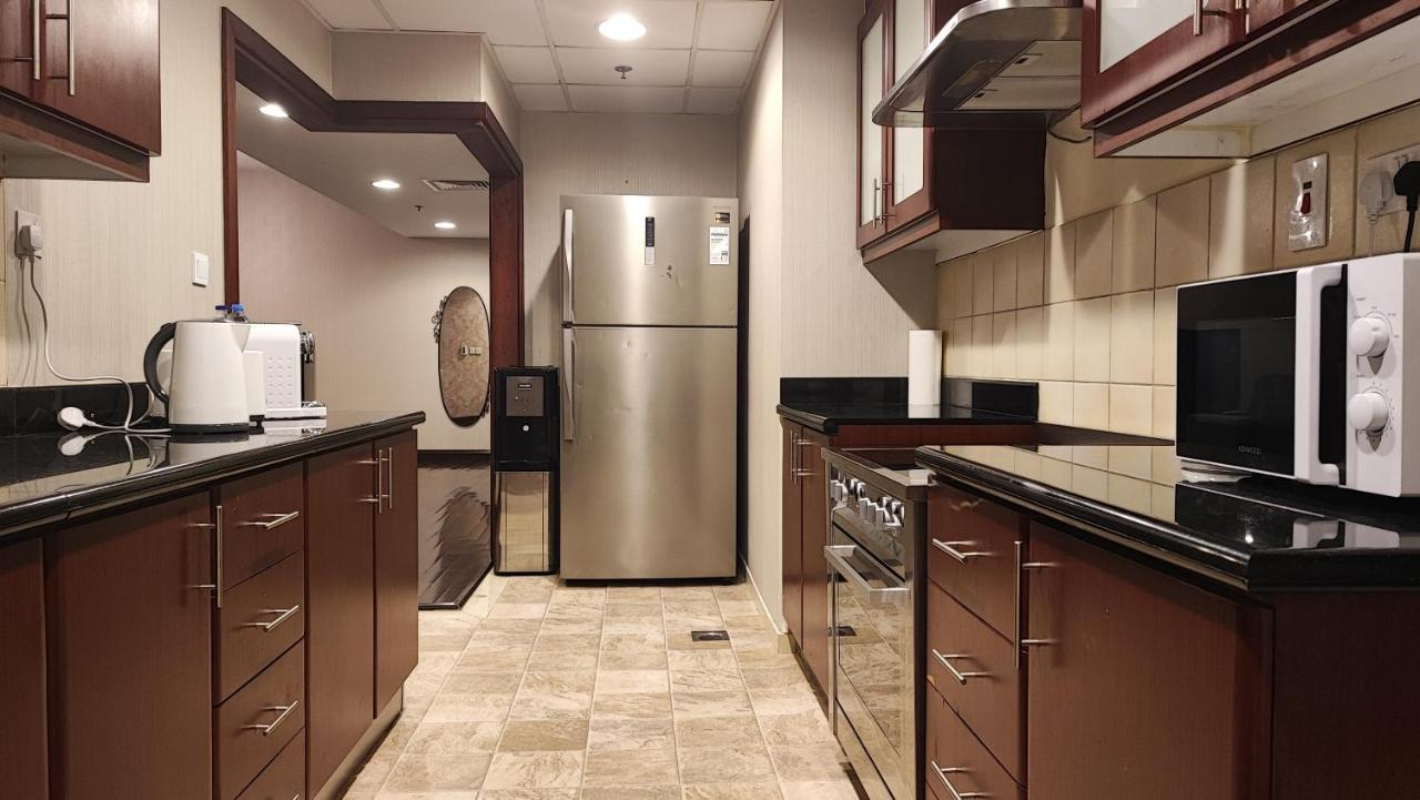 La Buena Vida Homes - Front Very Spacious, Luxe And Modern 3 Bedroom With Full Kitchen In Jbr , 3 Min To The Jbr Marina And Tram Station Apartment